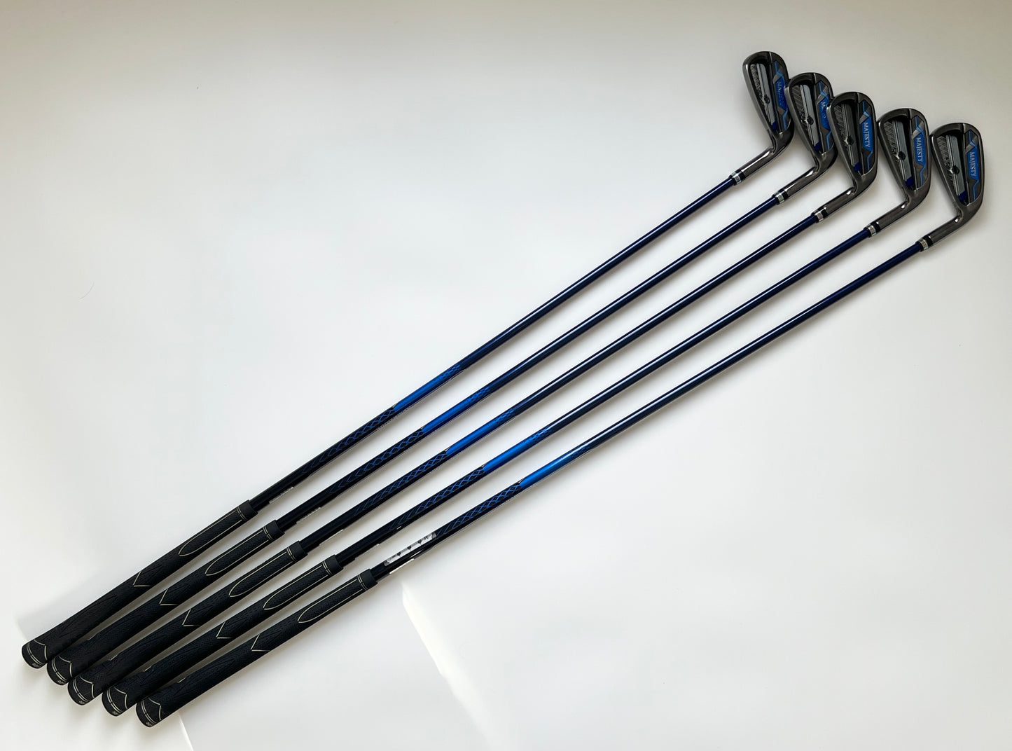 中古 Majesty Royale Iron LV550 鐵桿套組 5 支（#6-9, P）